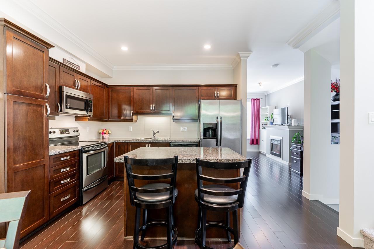 Photo 8 of 17 14462 61 A Avenue, Surrey BC