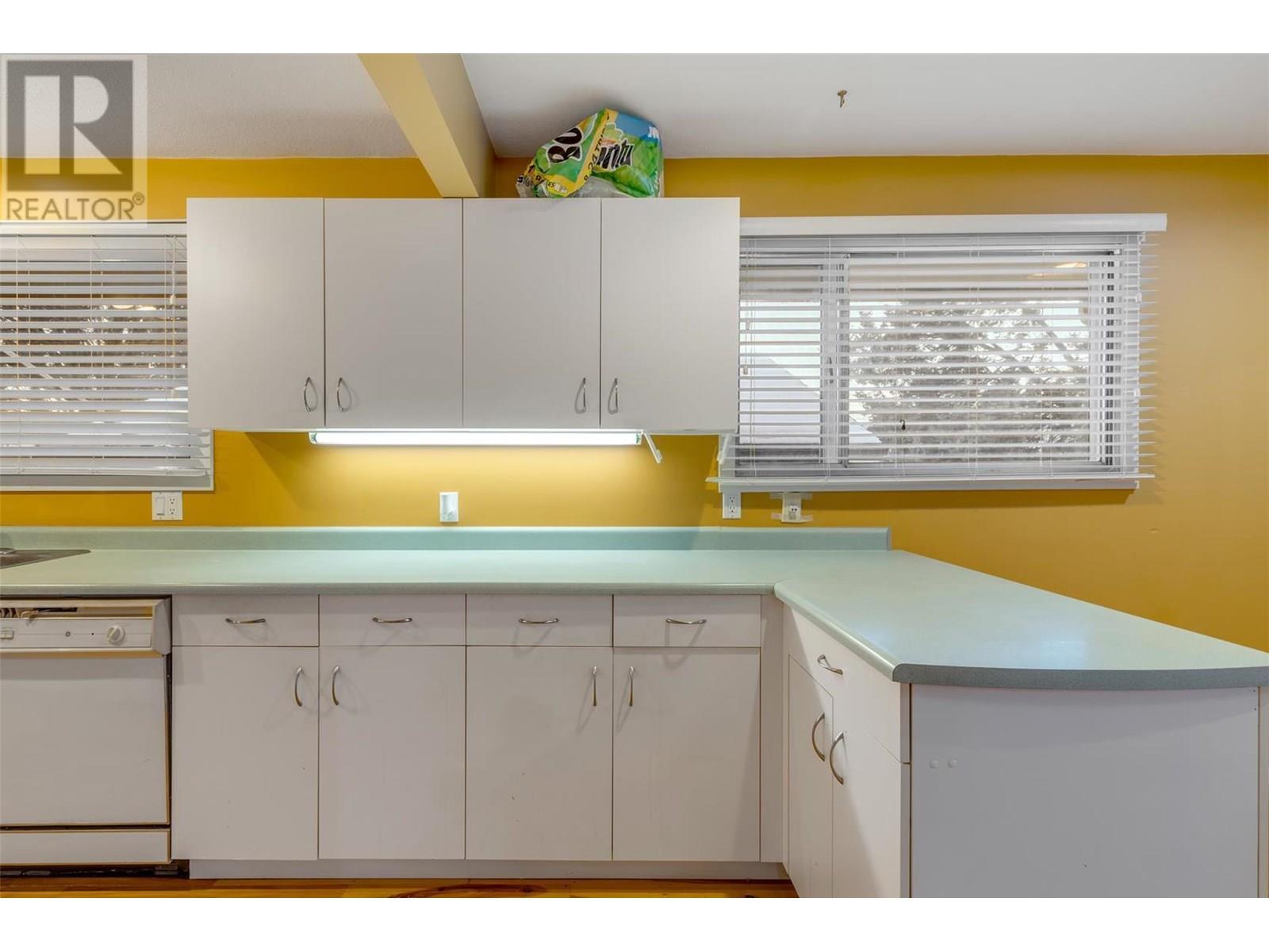 Photo 18 of 215 Mugford Road, Kelowna BC