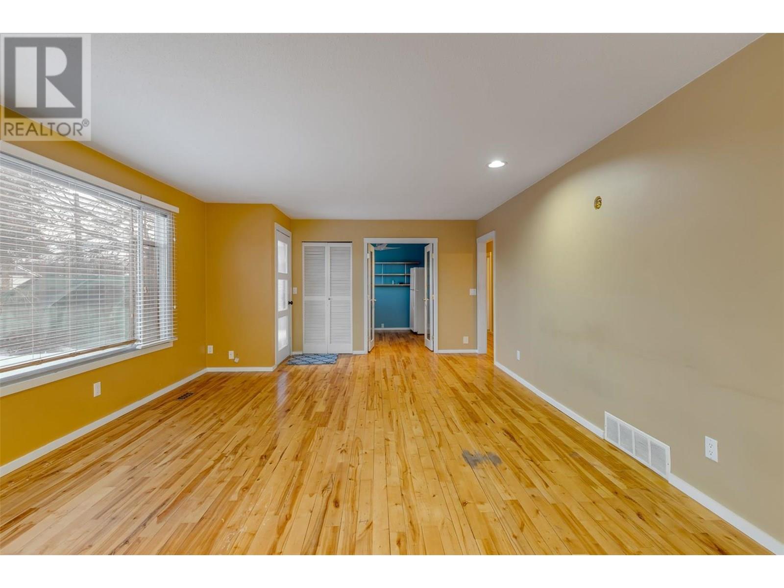Photo 21 of 215 Mugford Road, Kelowna BC