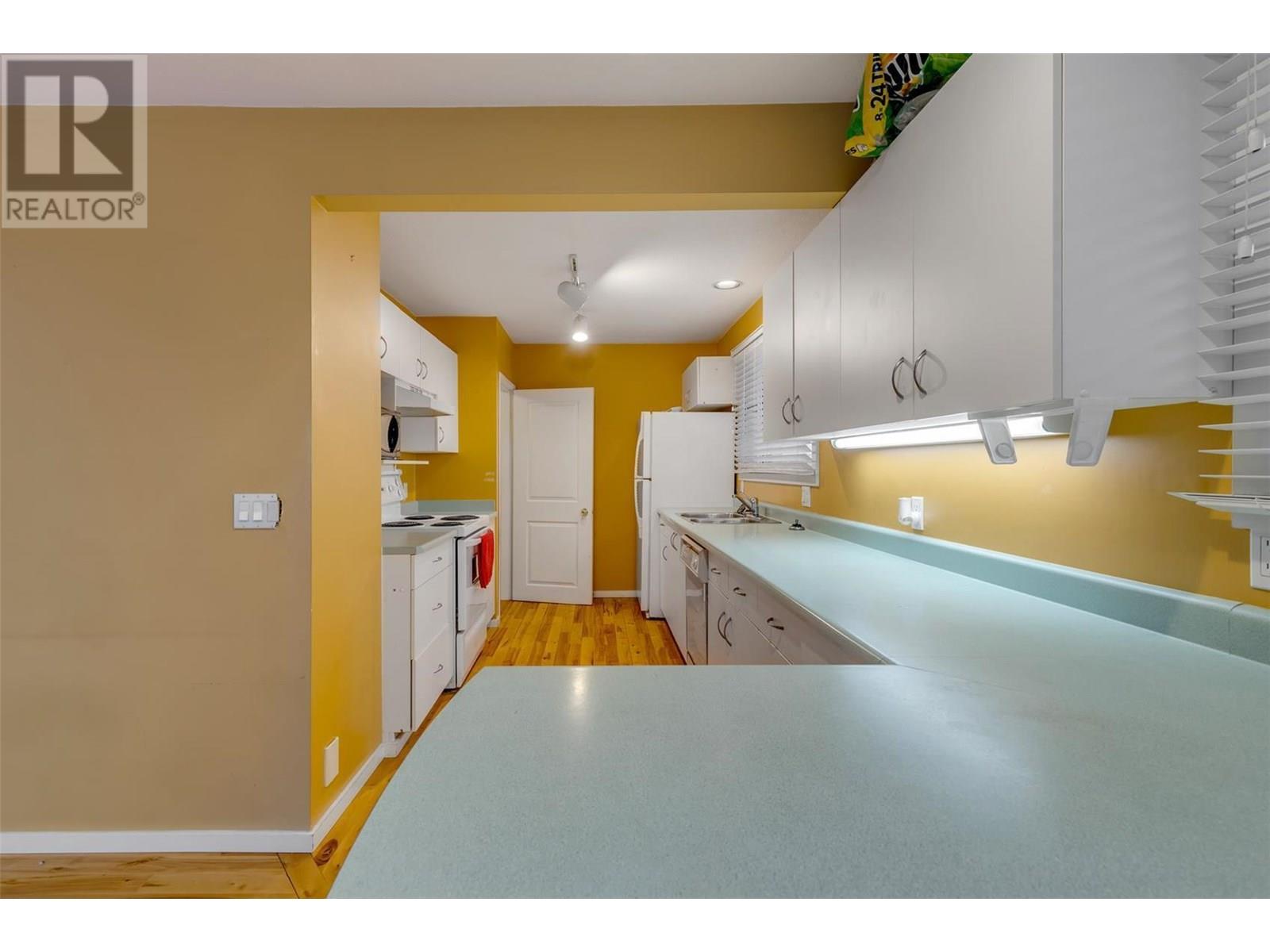 Photo 35 of 215 Mugford Road, Kelowna BC