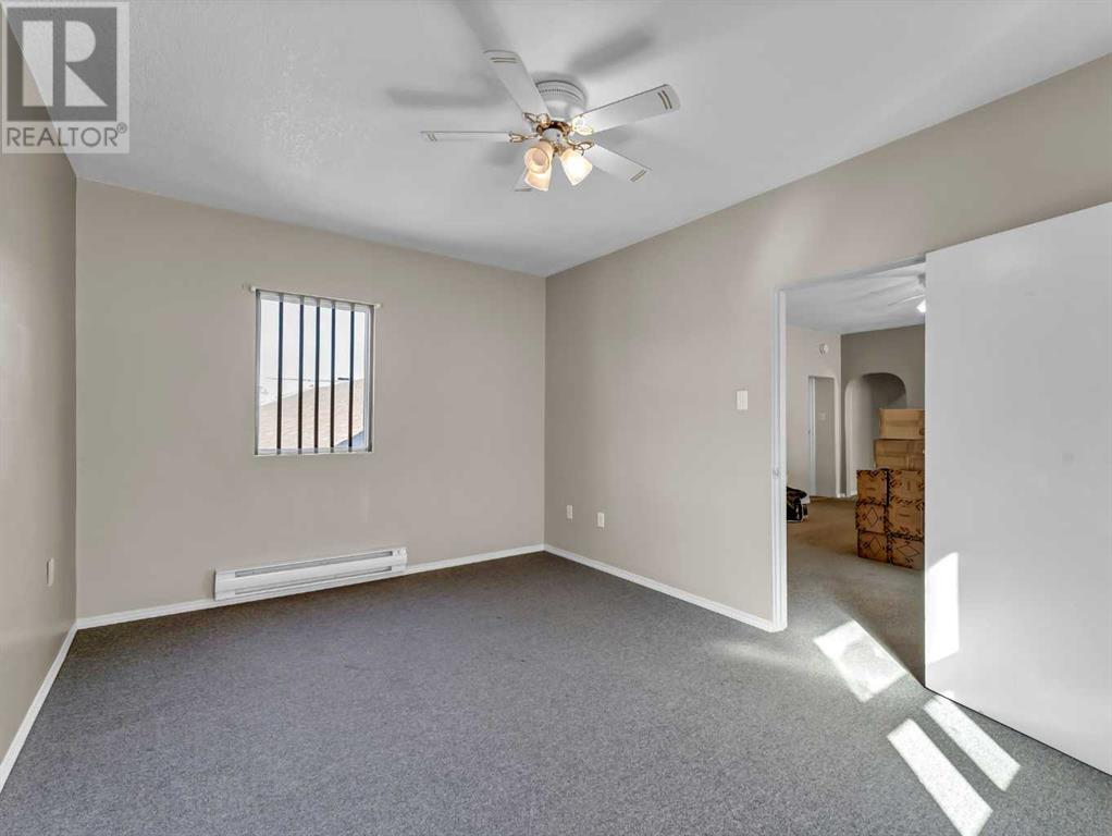 Photo 49 of 645 3 Street Se, Medicine Hat AB