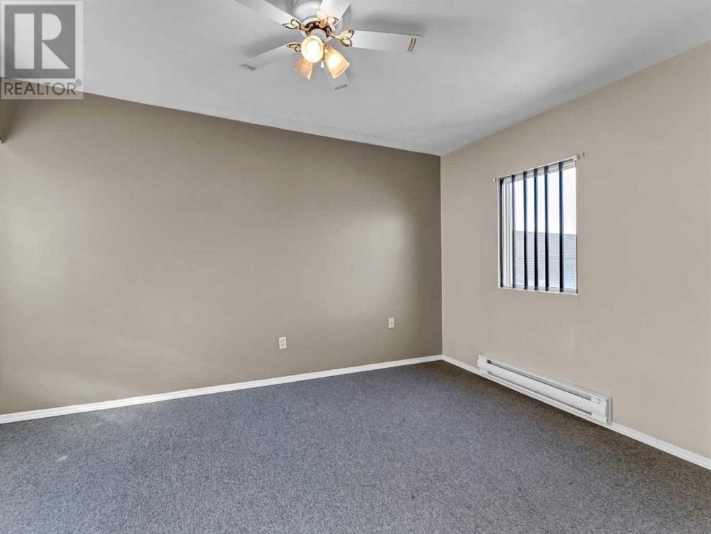 Photo 31 of 645 3 Street Se, Medicine Hat AB