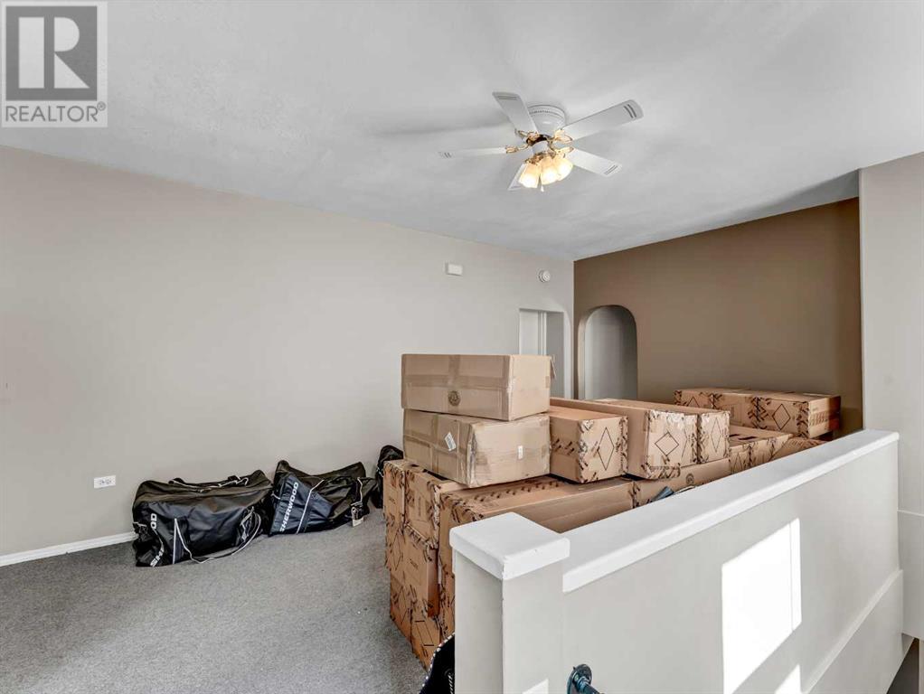 Photo 30 of 645 3 Street Se, Medicine Hat AB
