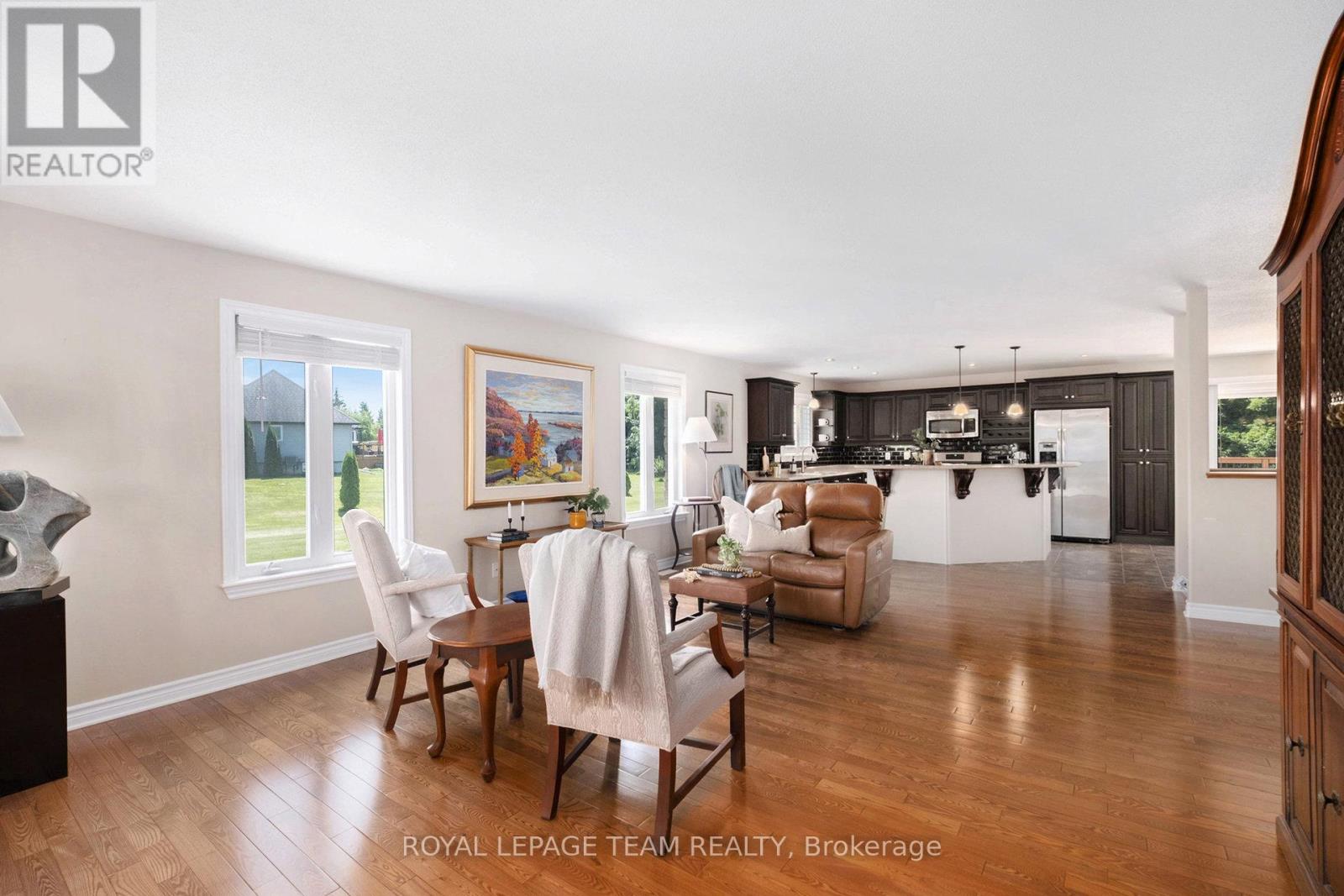 Photo 32 of 124 Stonewalk Drive, North Grenville ON