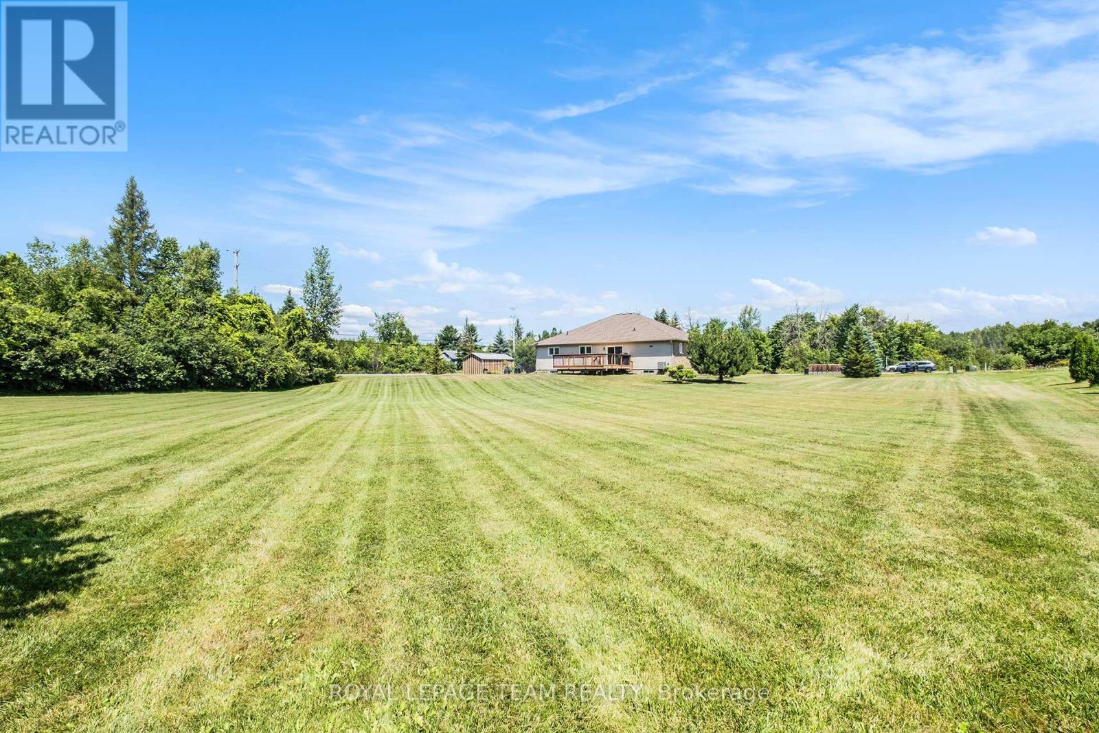 Photo 7 of 124 Stonewalk Drive, North Grenville ON