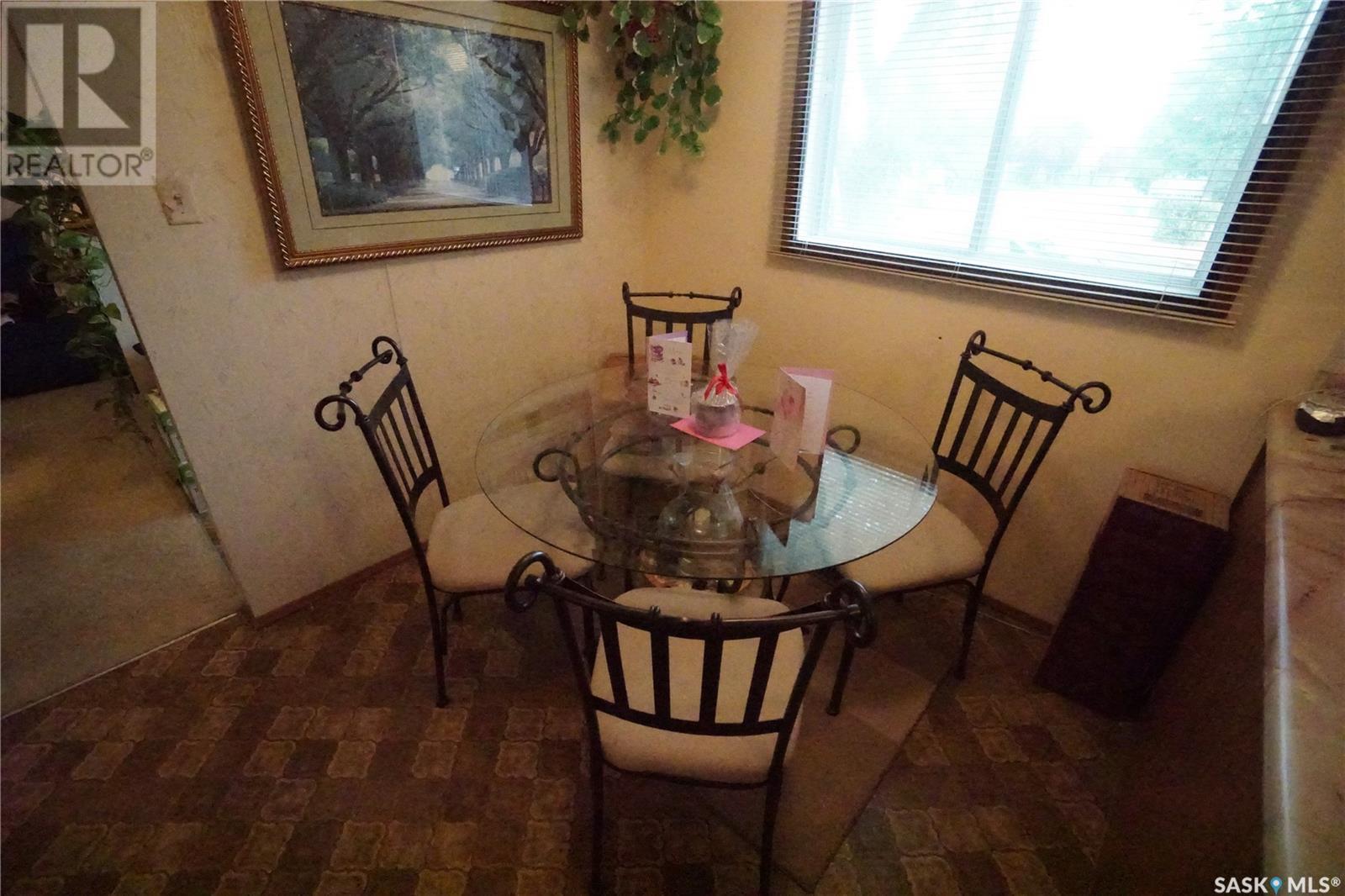 Photo 23 of 986 Garry Street N, Regina SK
