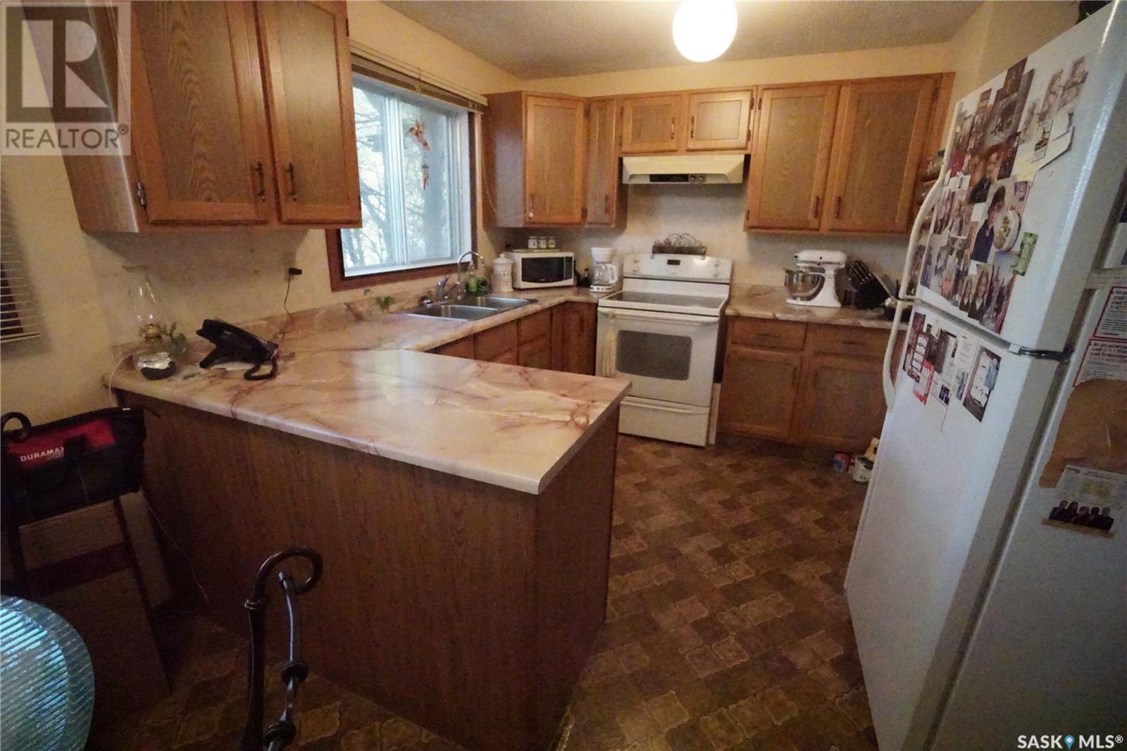Photo 39 of 986 Garry Street N, Regina SK
