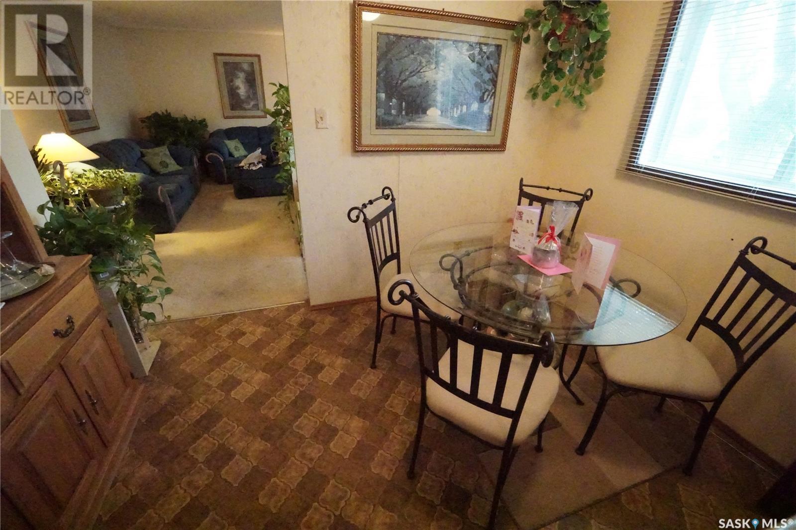 Photo 38 of 986 Garry Street N, Regina SK