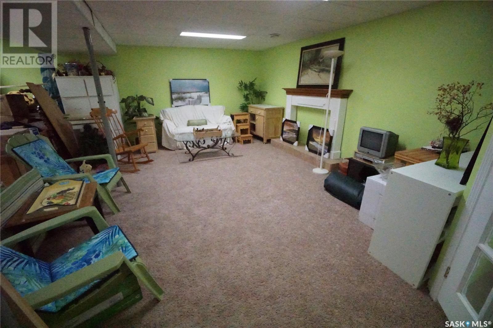 Photo 29 of 986 Garry Street N, Regina SK