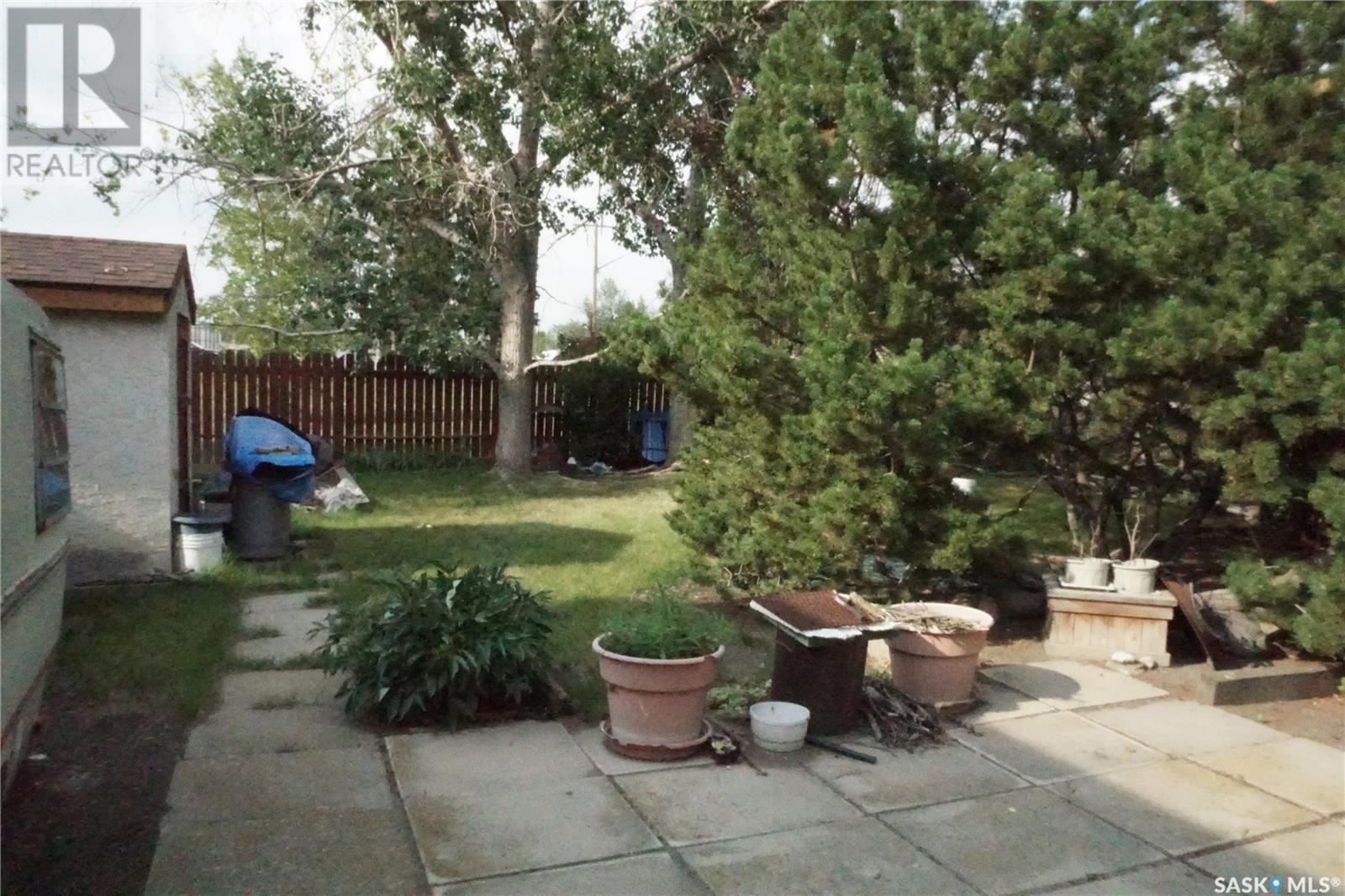 Photo 28 of 986 Garry Street N, Regina SK