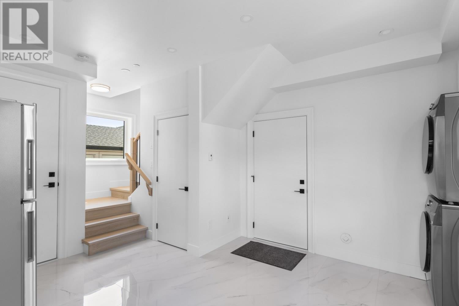 Photo 37 of 2246 W 20th Avenue, Vancouver BC