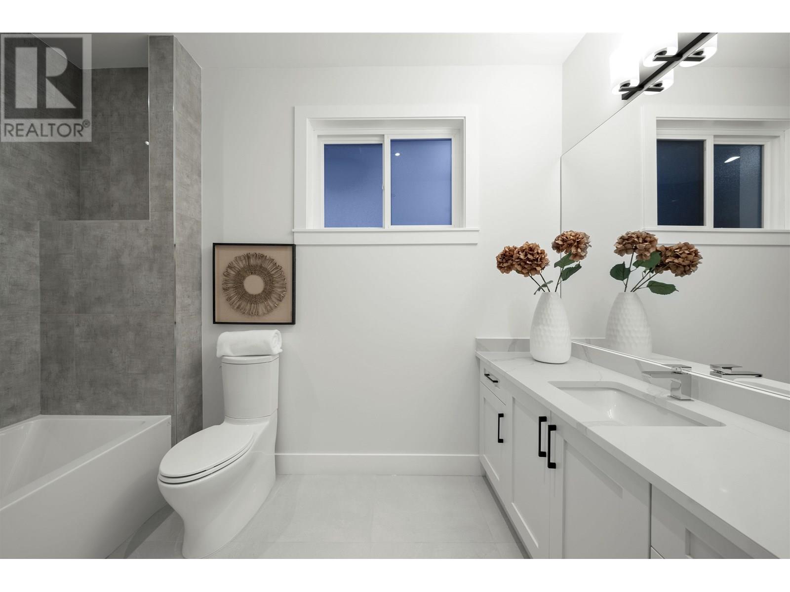 Photo 28 of 11018 243 B Street, Maple Ridge BC