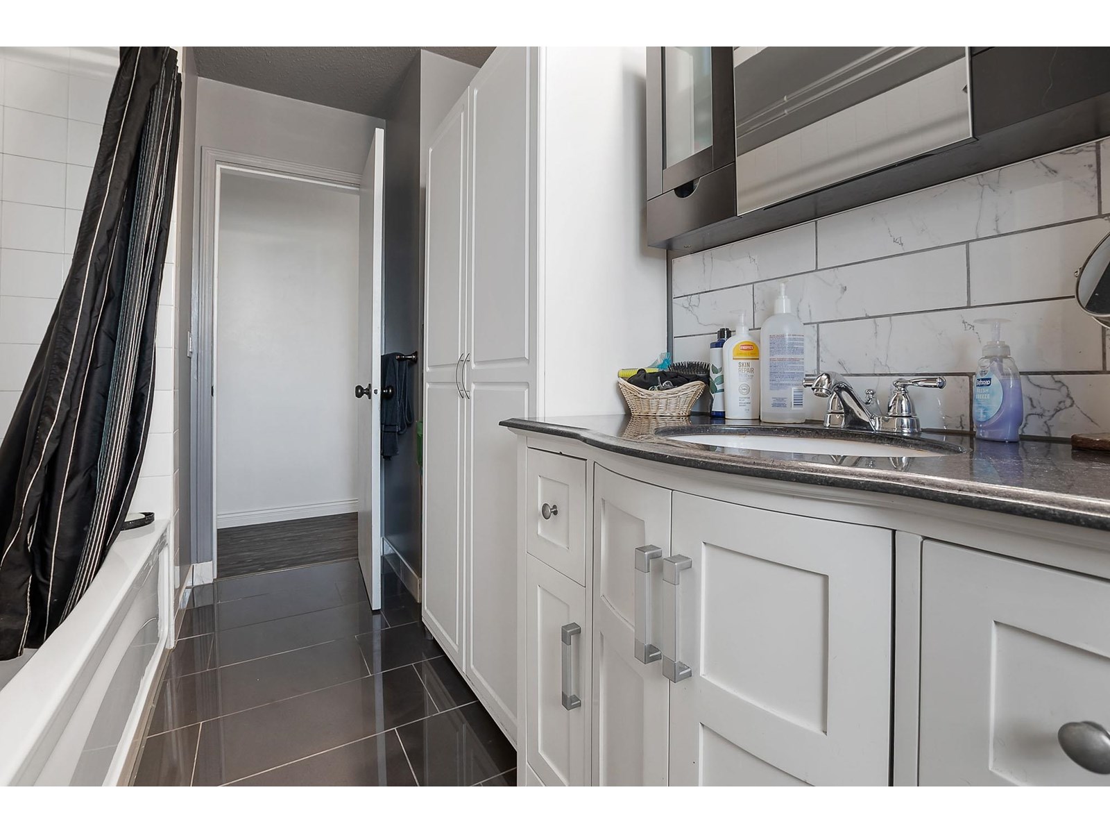 8789 BUTCHART STREET, Chilliwack Proper South, Chilliwack
