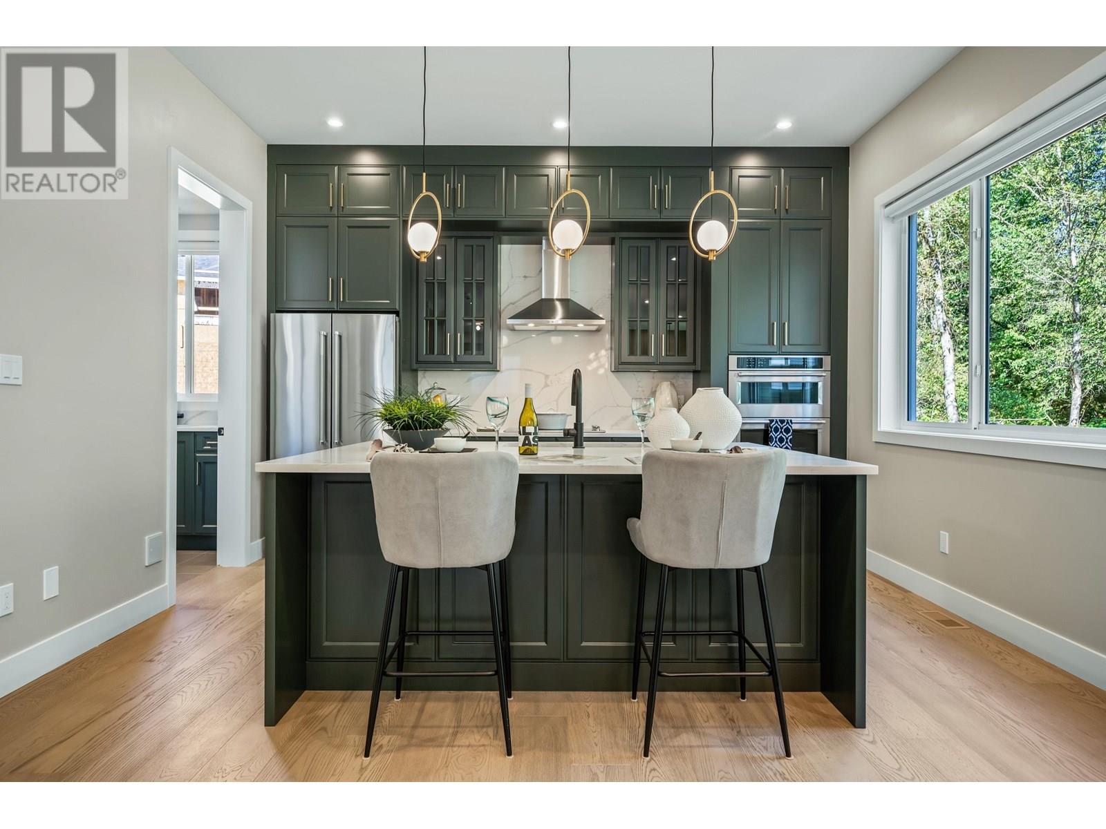 Photo 9 of 24461 Jenewein Drive, Maple Ridge BC