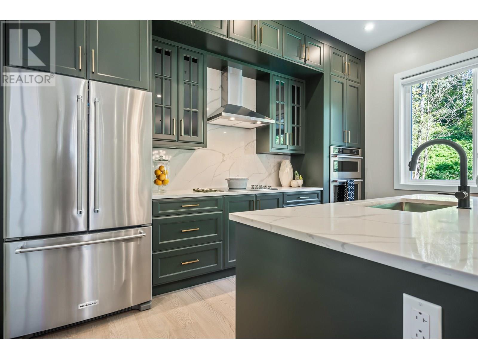 Photo 11 of 24461 Jenewein Drive, Maple Ridge BC