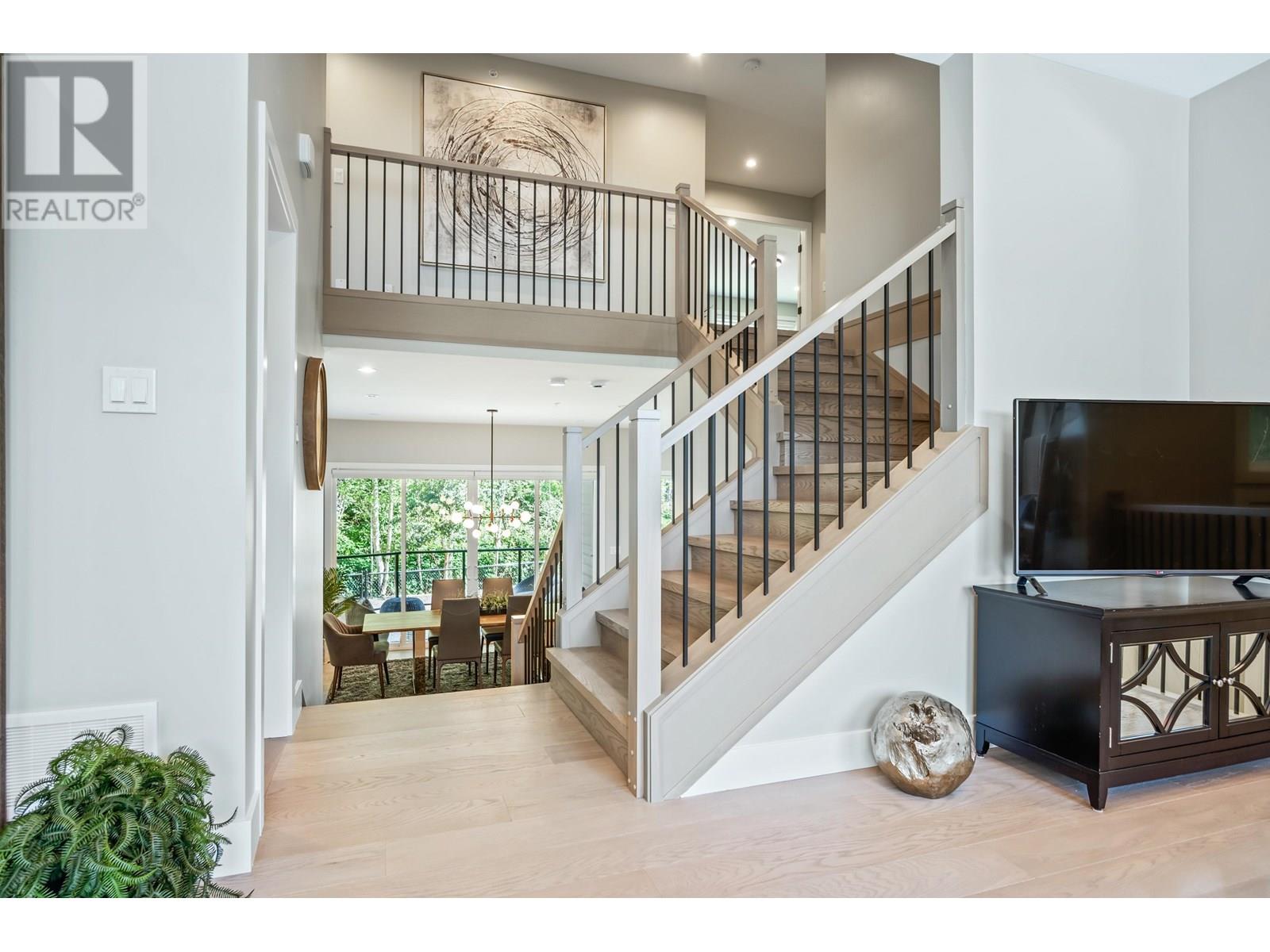 Photo 17 of 24461 Jenewein Drive, Maple Ridge BC