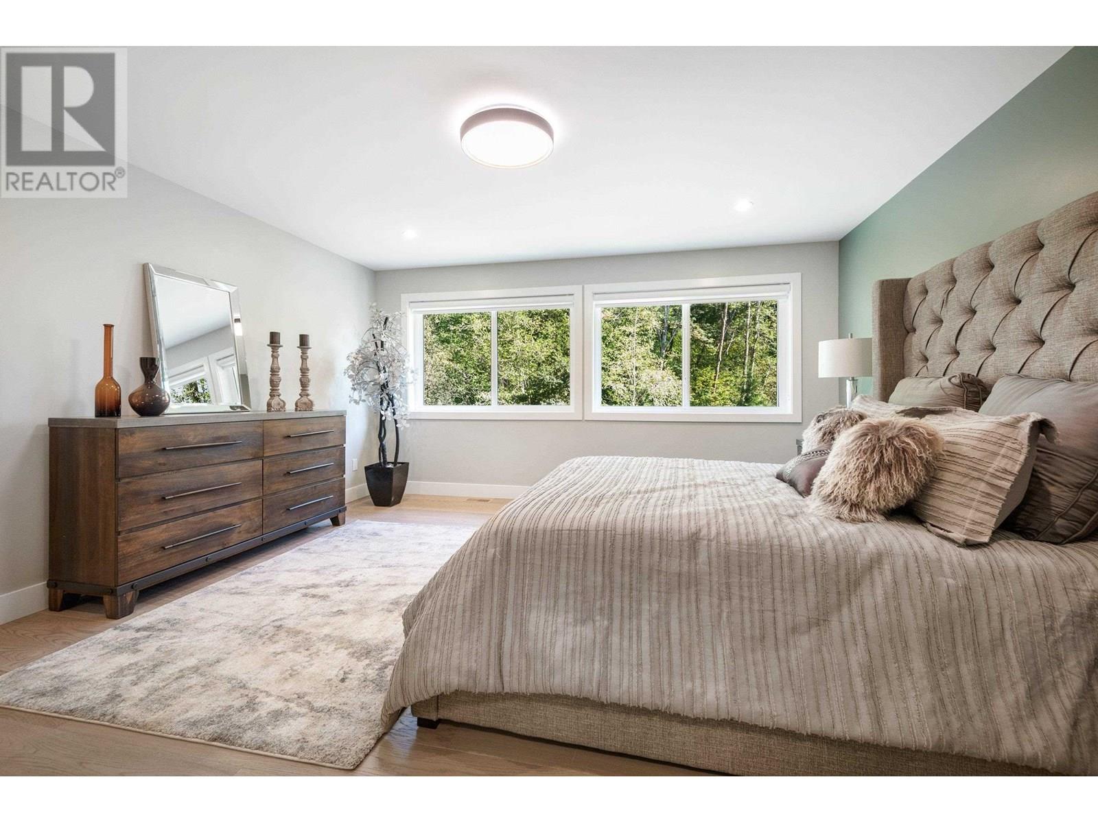 Photo 23 of 24461 Jenewein Drive, Maple Ridge BC