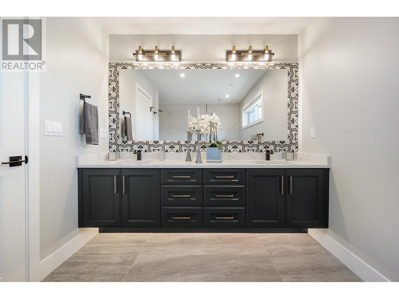 Photo 26 of 24461 Jenewein Drive, Maple Ridge BC