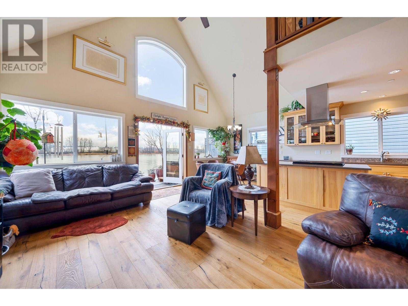 Photo 34 of 7 750 South Dyke Road, New Westminster BC