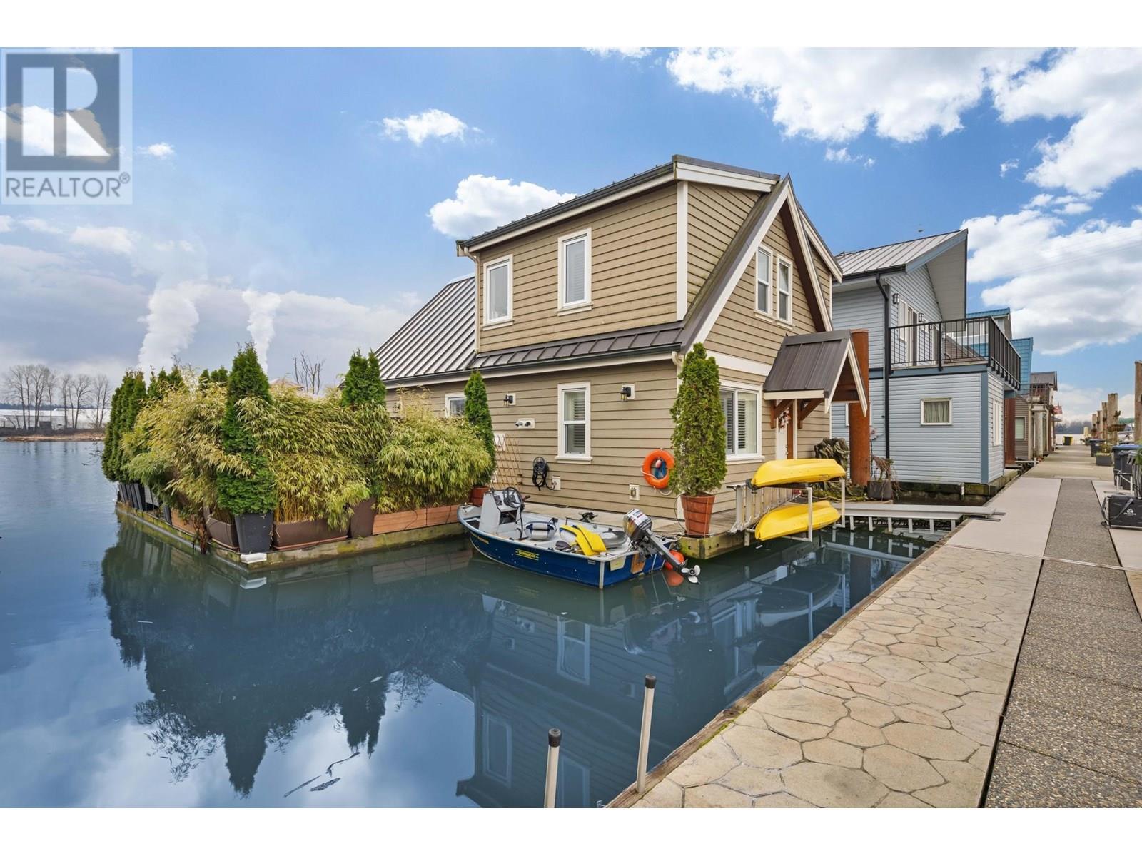Photo 24 of 7 750 South Dyke Road, New Westminster BC