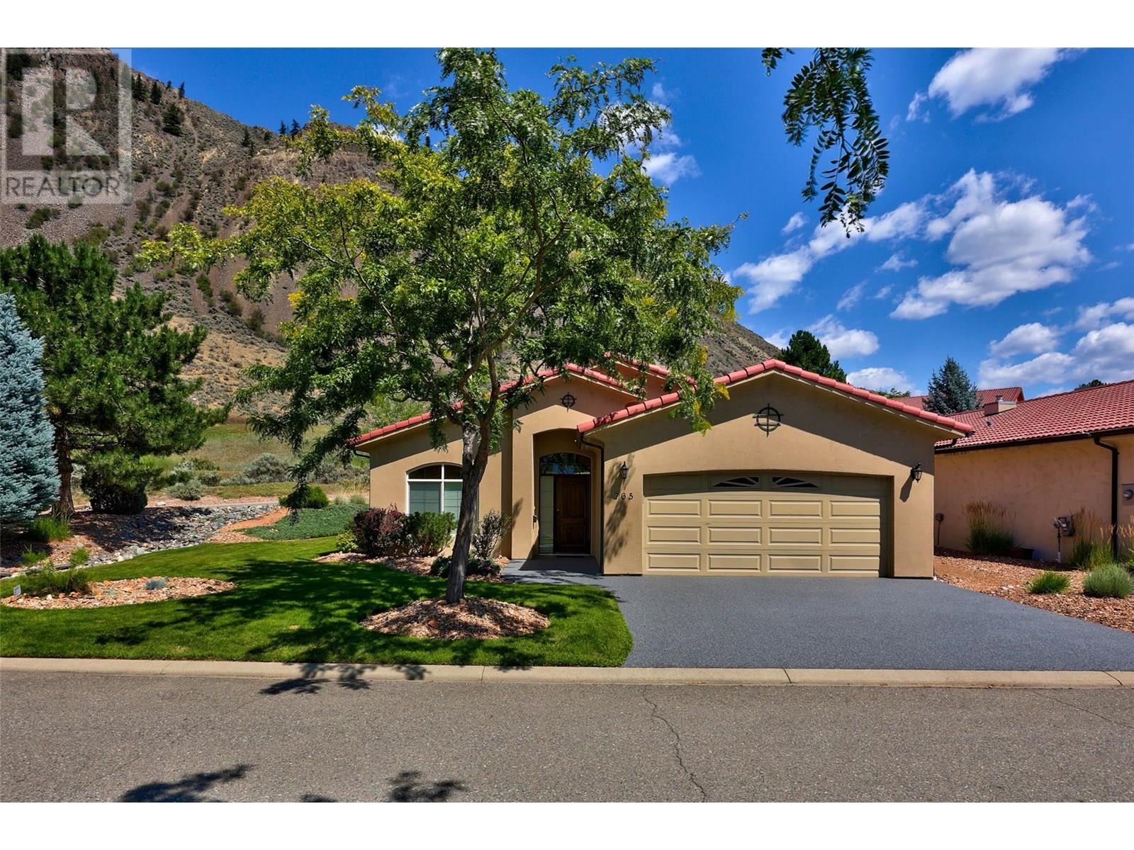Photo 2 of 765 Rosewood Crescent, Kamloops BC