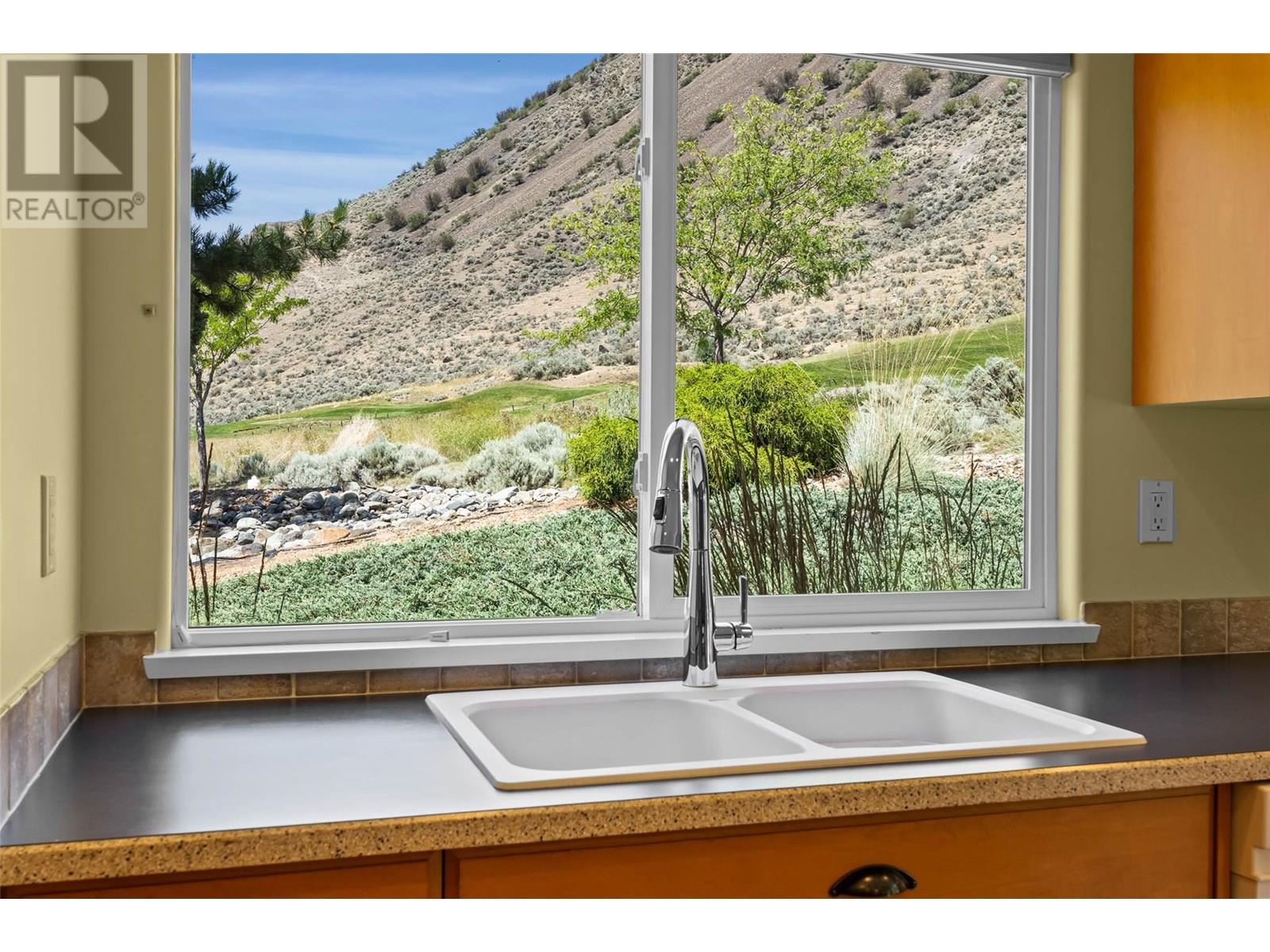 Photo 13 of 765 Rosewood Crescent, Kamloops BC