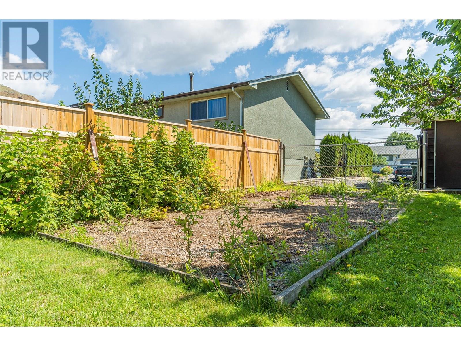 Photo 31 of 1118 Chateau Street, Kamloops BC