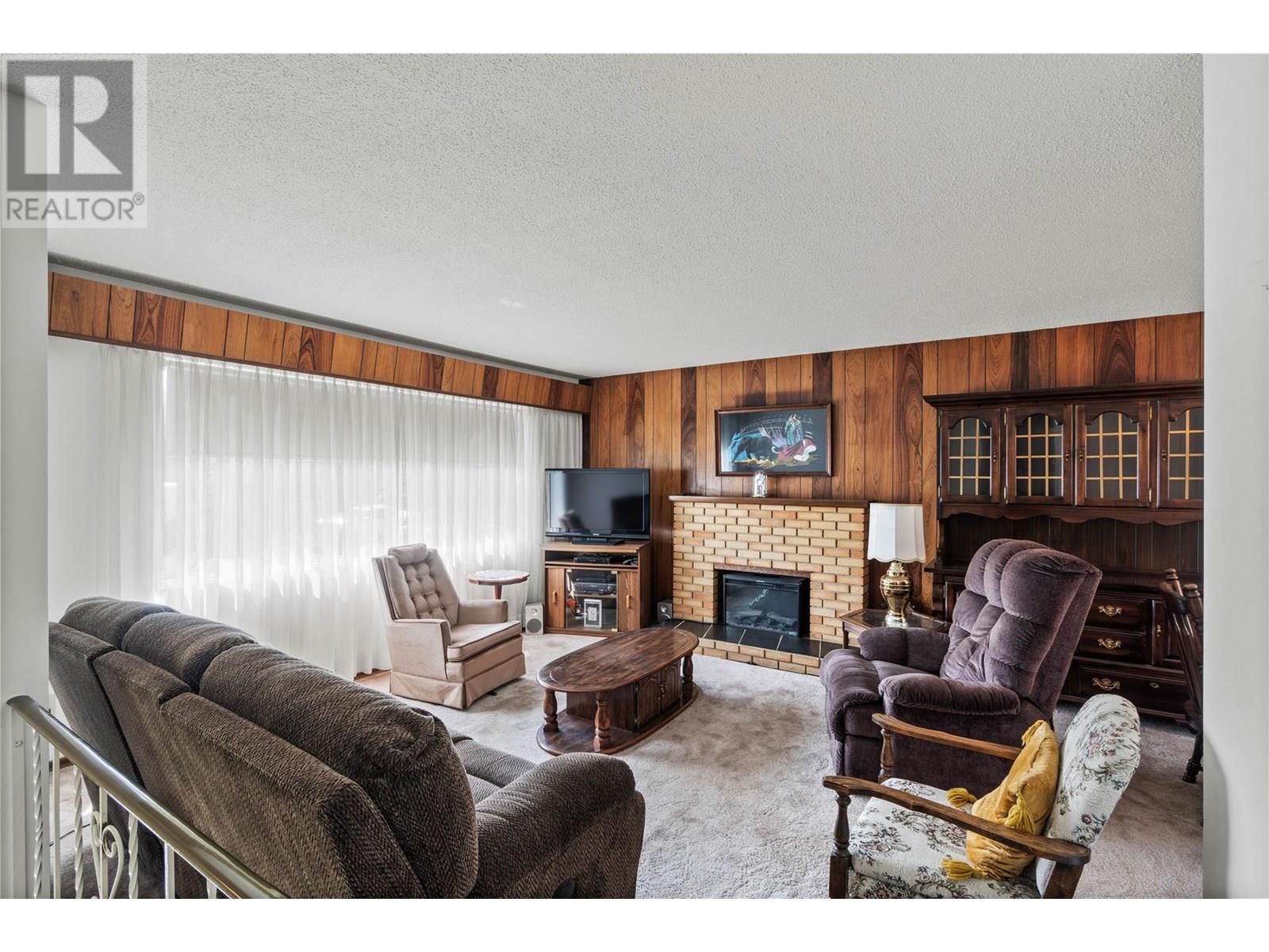 Photo 12 of 1118 Chateau Street, Kamloops BC