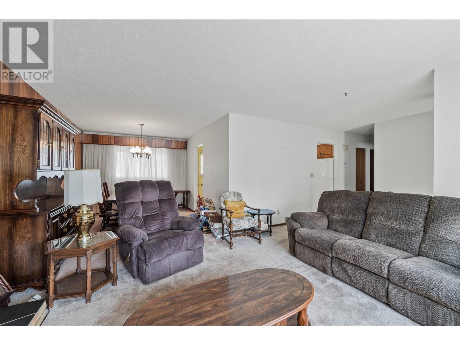 Photo 11 of 1118 Chateau Street, Kamloops BC