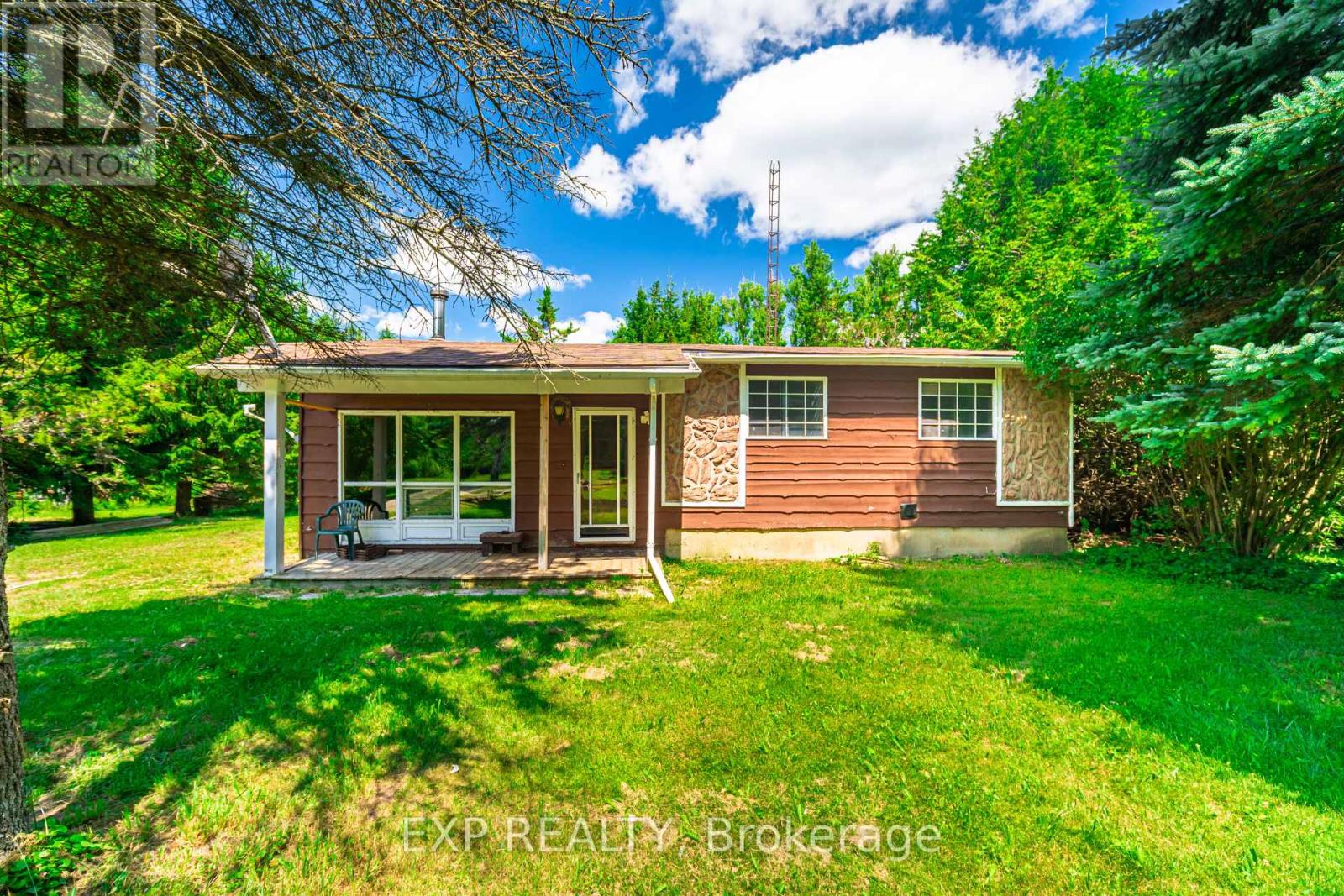 Photo 8 of 111490 Grey County Road 14, Southgate ON