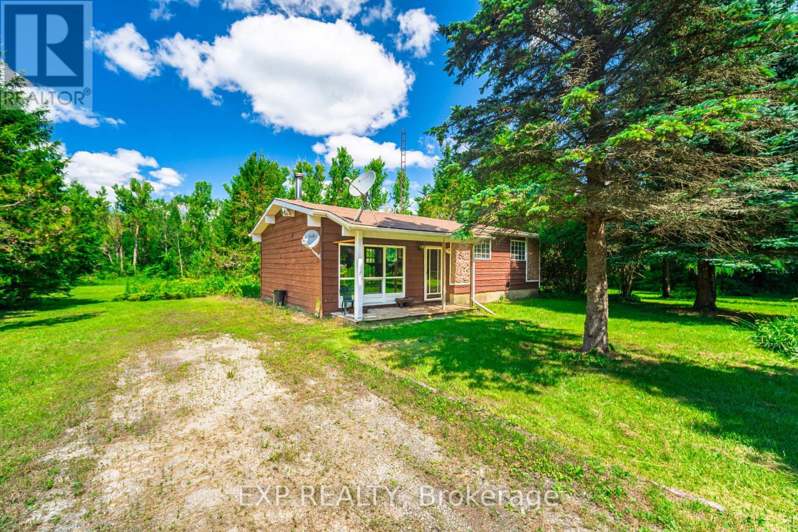 Photo 9 of 111490 Grey County Road 14, Southgate ON