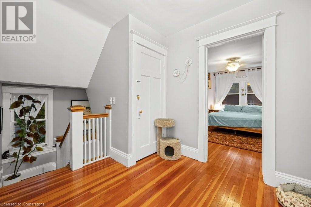 Photo 17 of 48 Balmoral Avenue S Unit Upper, Hamilton ON