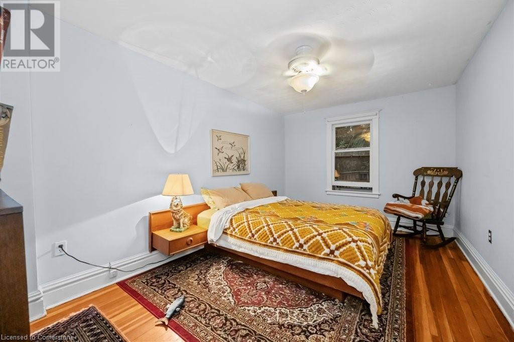 Photo 11 of 48 Balmoral Avenue S Unit Upper, Hamilton ON