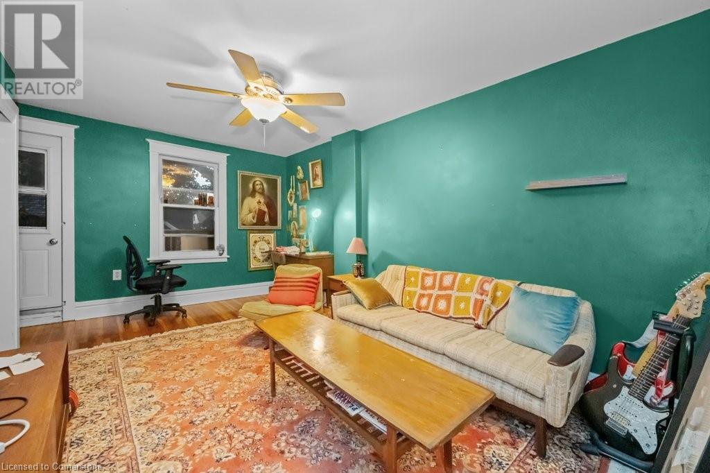 Photo 9 of 48 Balmoral Avenue S Unit Upper, Hamilton ON