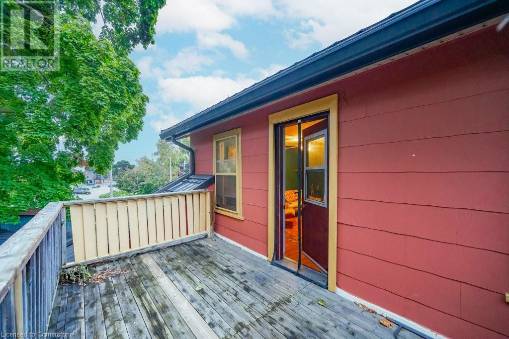 Photo 32 of 48 Balmoral Avenue S Unit Upper, Hamilton ON