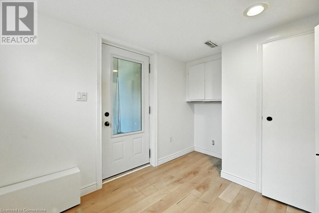 Photo 39 of 48 Balmoral Avenue S Unit Upper, Hamilton ON