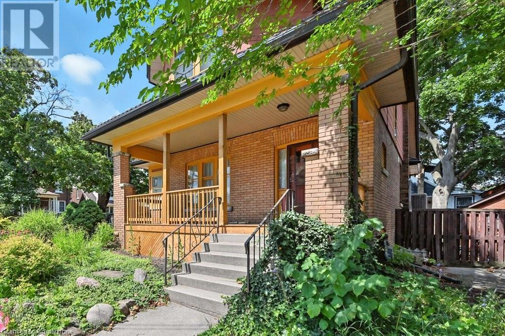 Photo 3 of 48 Balmoral Avenue S Unit Upper, Hamilton ON