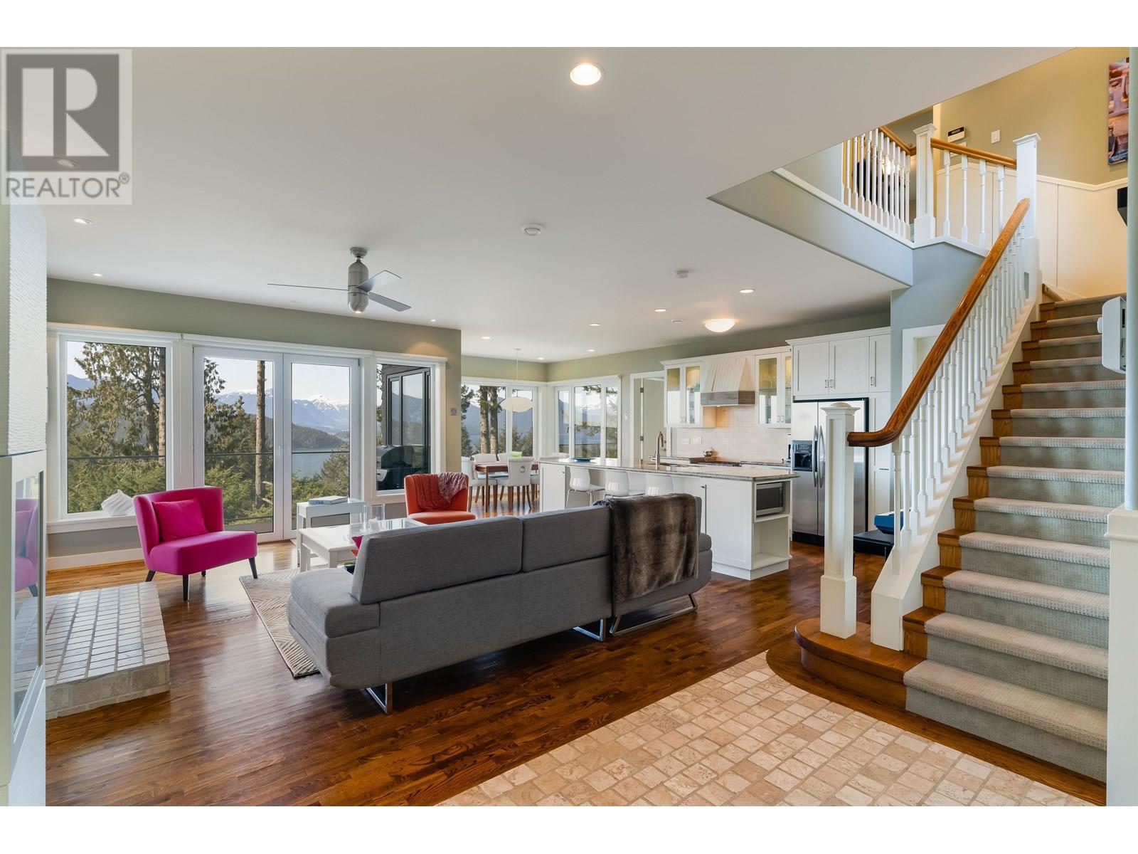 894 SCHOONER LANE, Bowen Island
