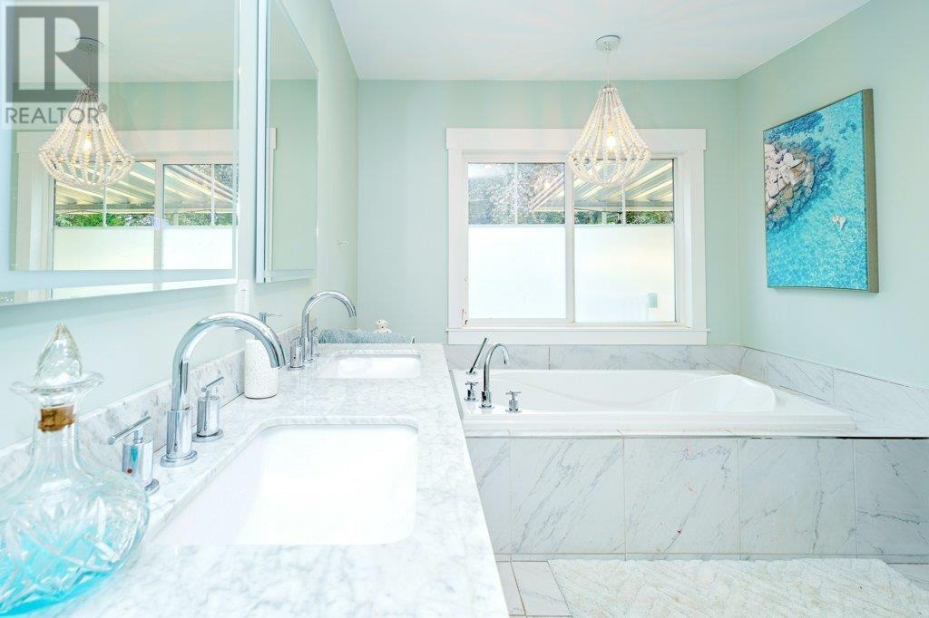 Photo 12 of 20831 River Road, Maple Ridge BC