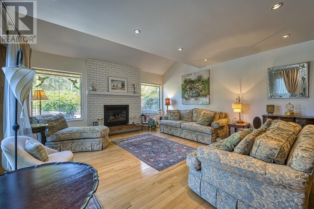 Photo 4 of 8184 East Boulevard, Vancouver BC