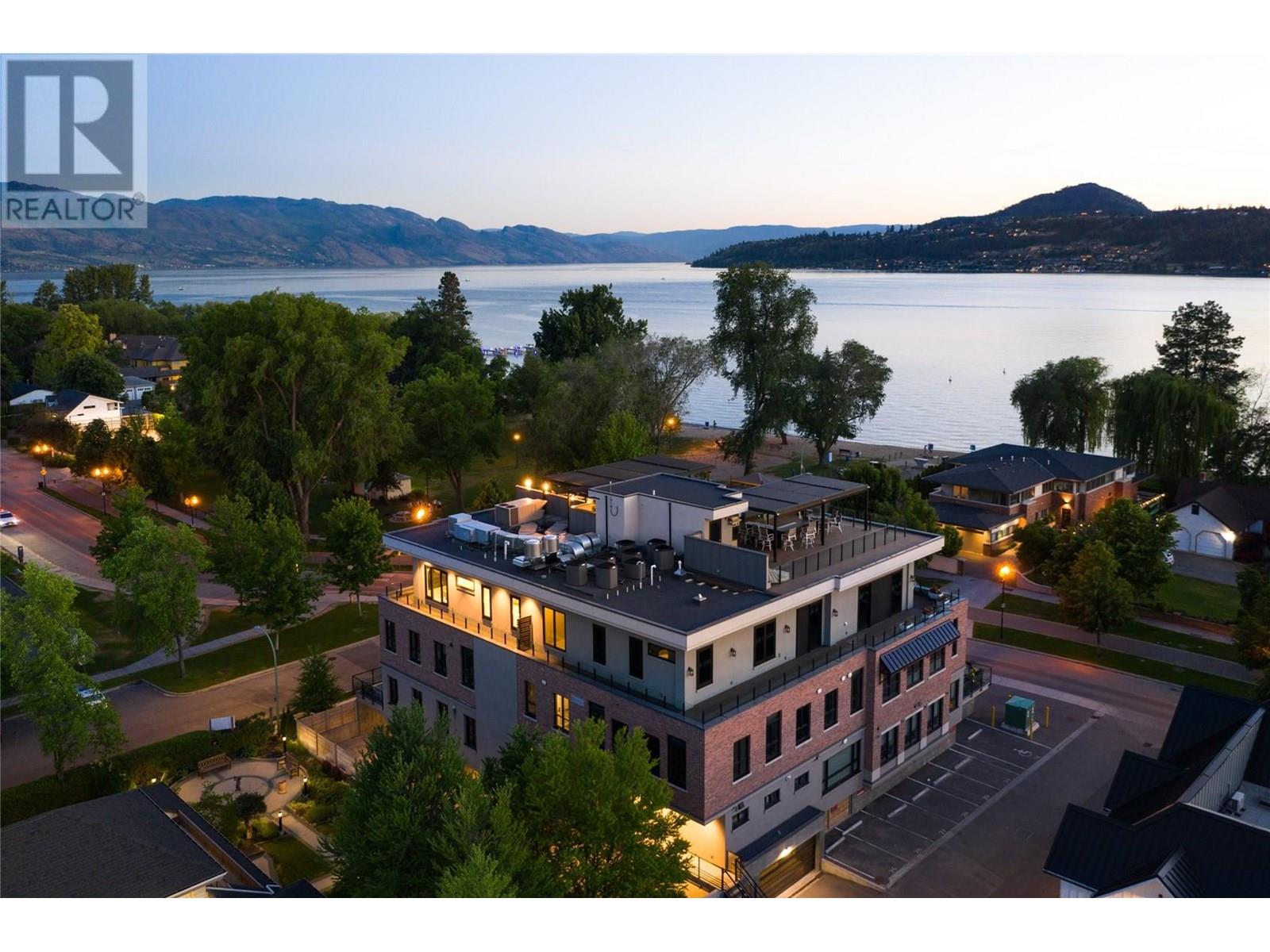 #301-2245 Abbott Street, Kelowna