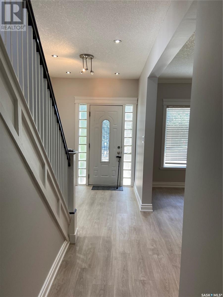 Photo 10 of 2452 Wallace Street, Regina SK