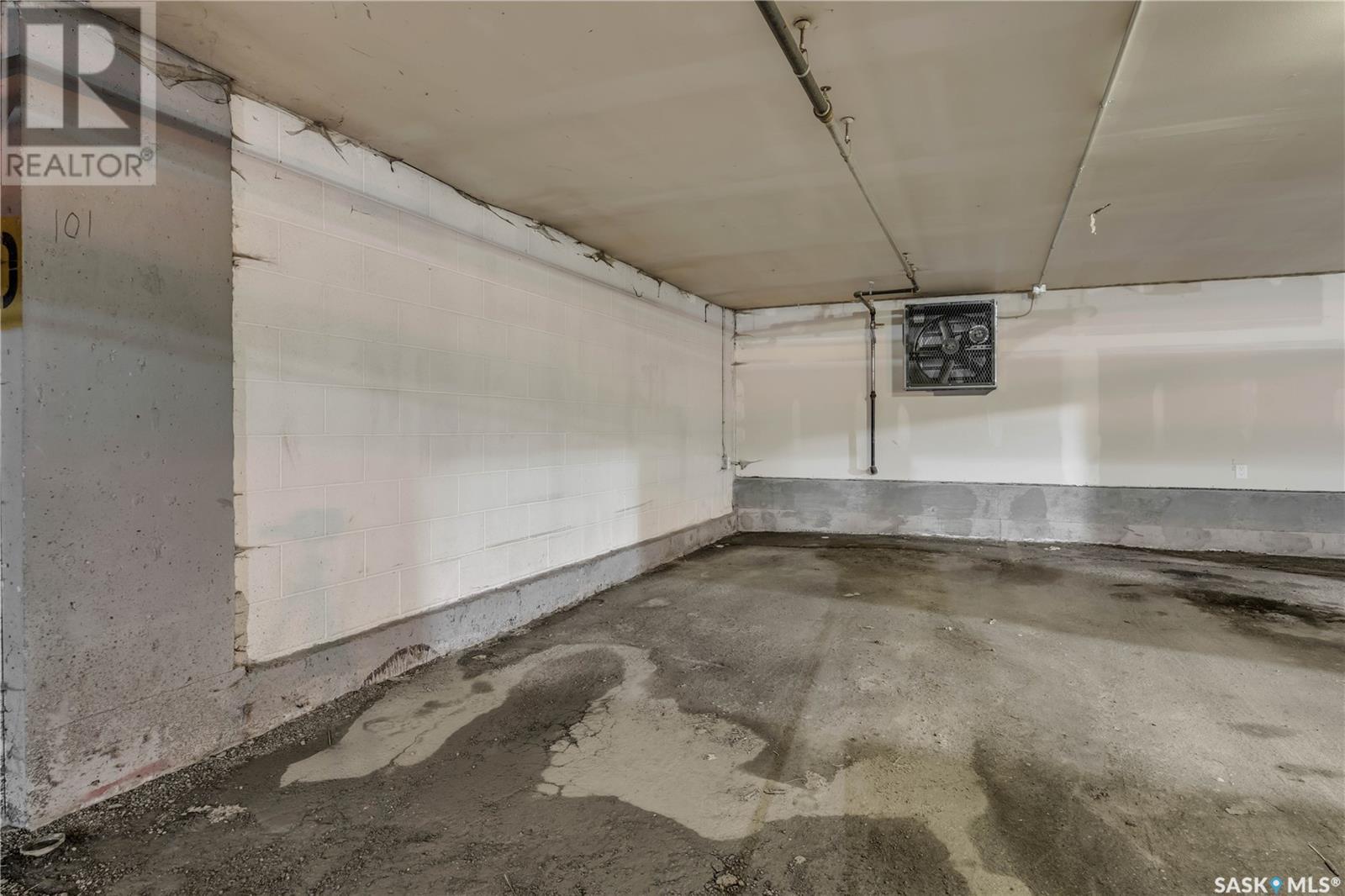 Photo 24 of 101 2125 Osler Street, Regina SK