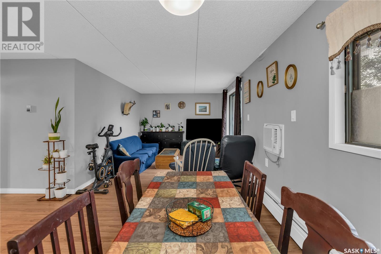 Photo 9 of 101 2125 Osler Street, Regina SK