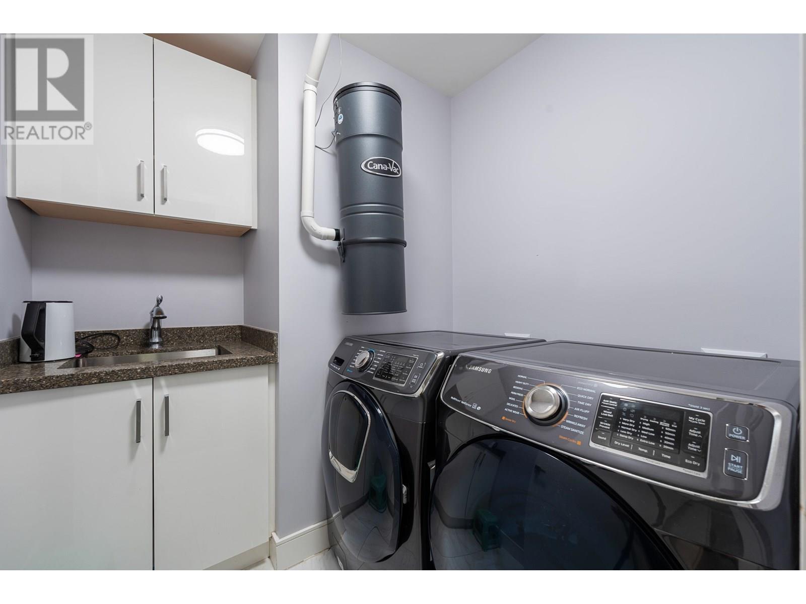 6960 BRYANT COURT, Burnaby