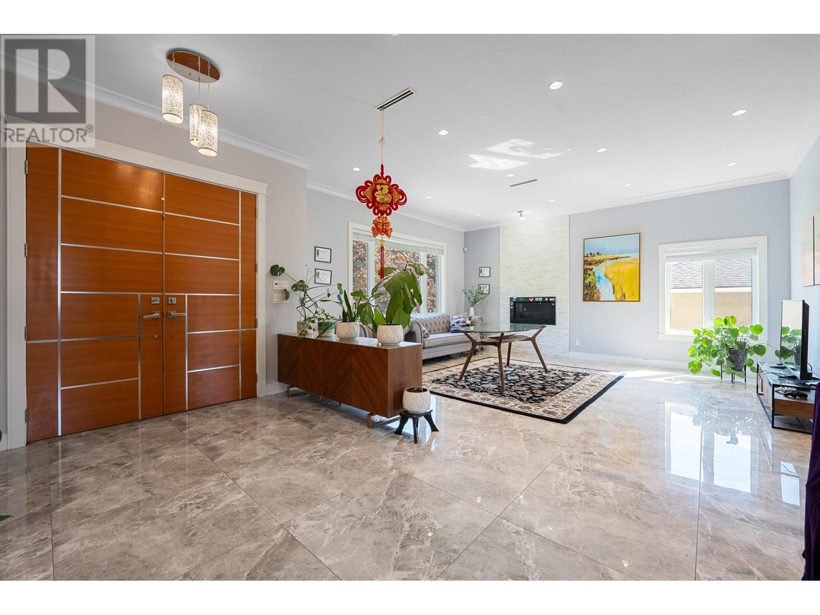 6960 BRYANT COURT, Burnaby