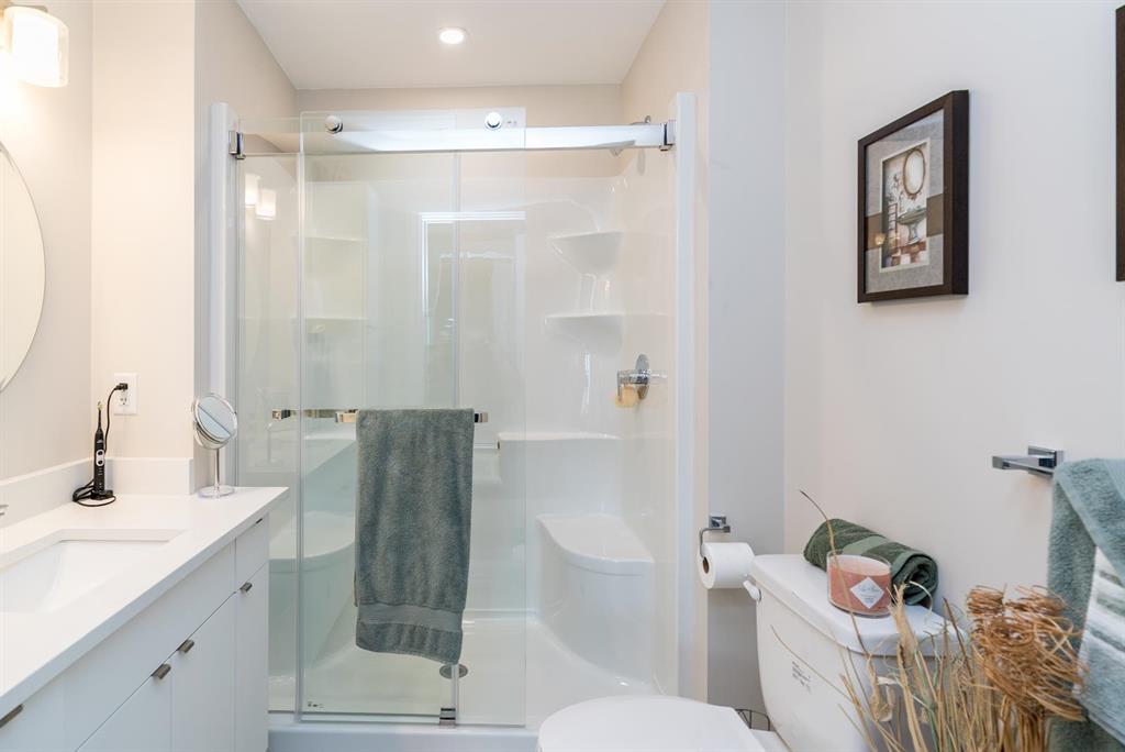 Photo 4 of 312 70 Philip Lee Drive, Winnipeg MB