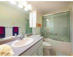 5323 199a Street, Langley, BC V3A6V2 Photo 8