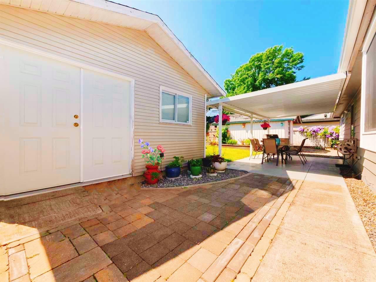 Photo 15 of 5323 199 A Street, Langley BC