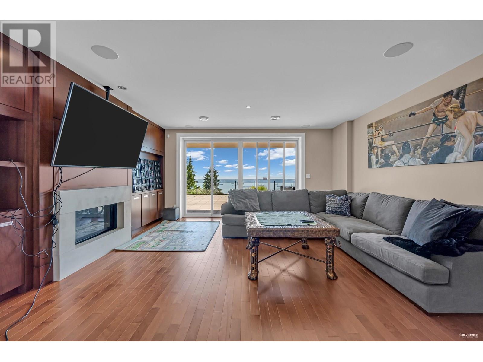 Photo 10 of 2705 Highview Place, West Vancouver BC